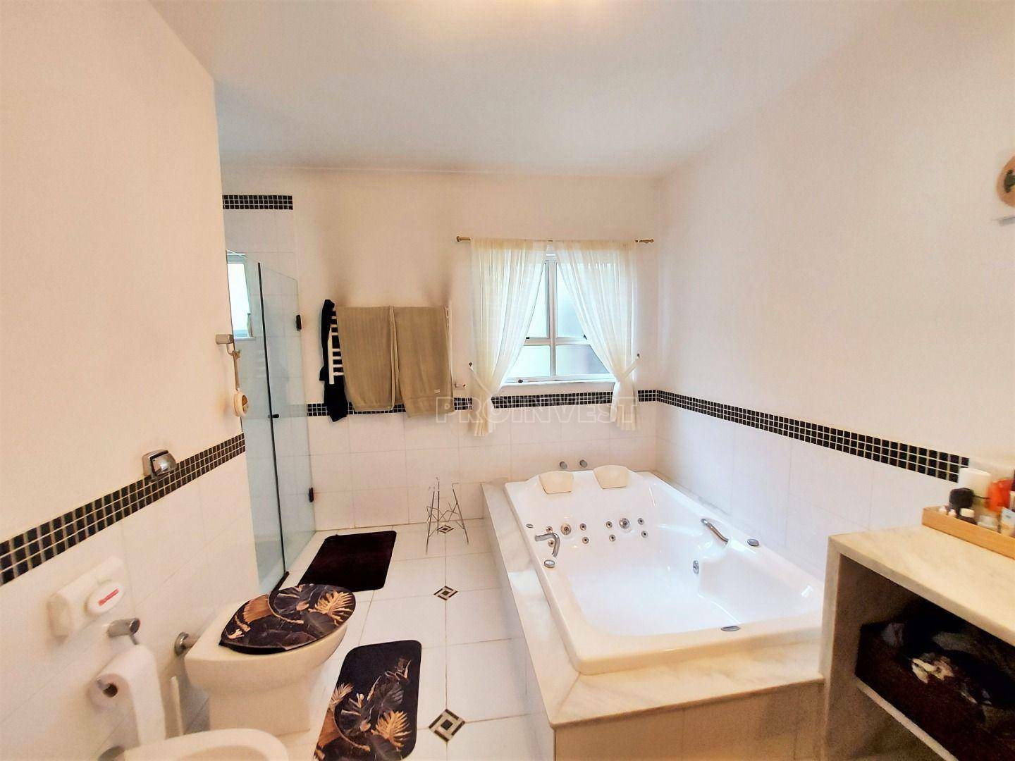 Casa de Condomínio à venda com 3 quartos, 330m² - Foto 31