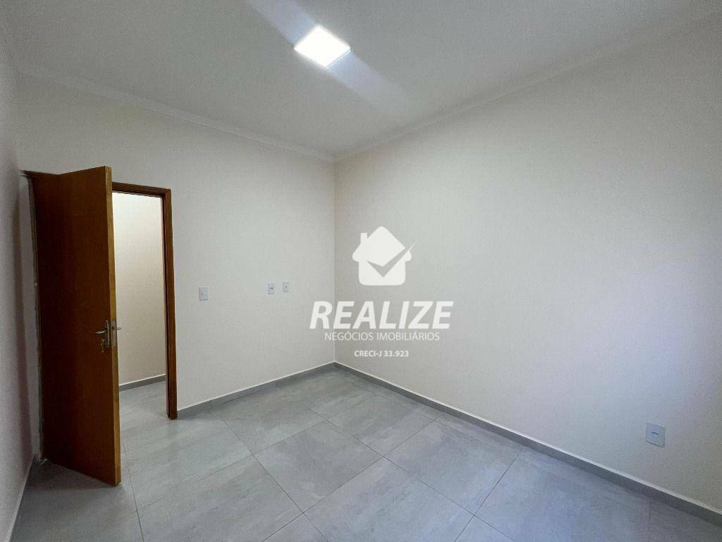 Casa à venda com 2 quartos, 70m² - Foto 13