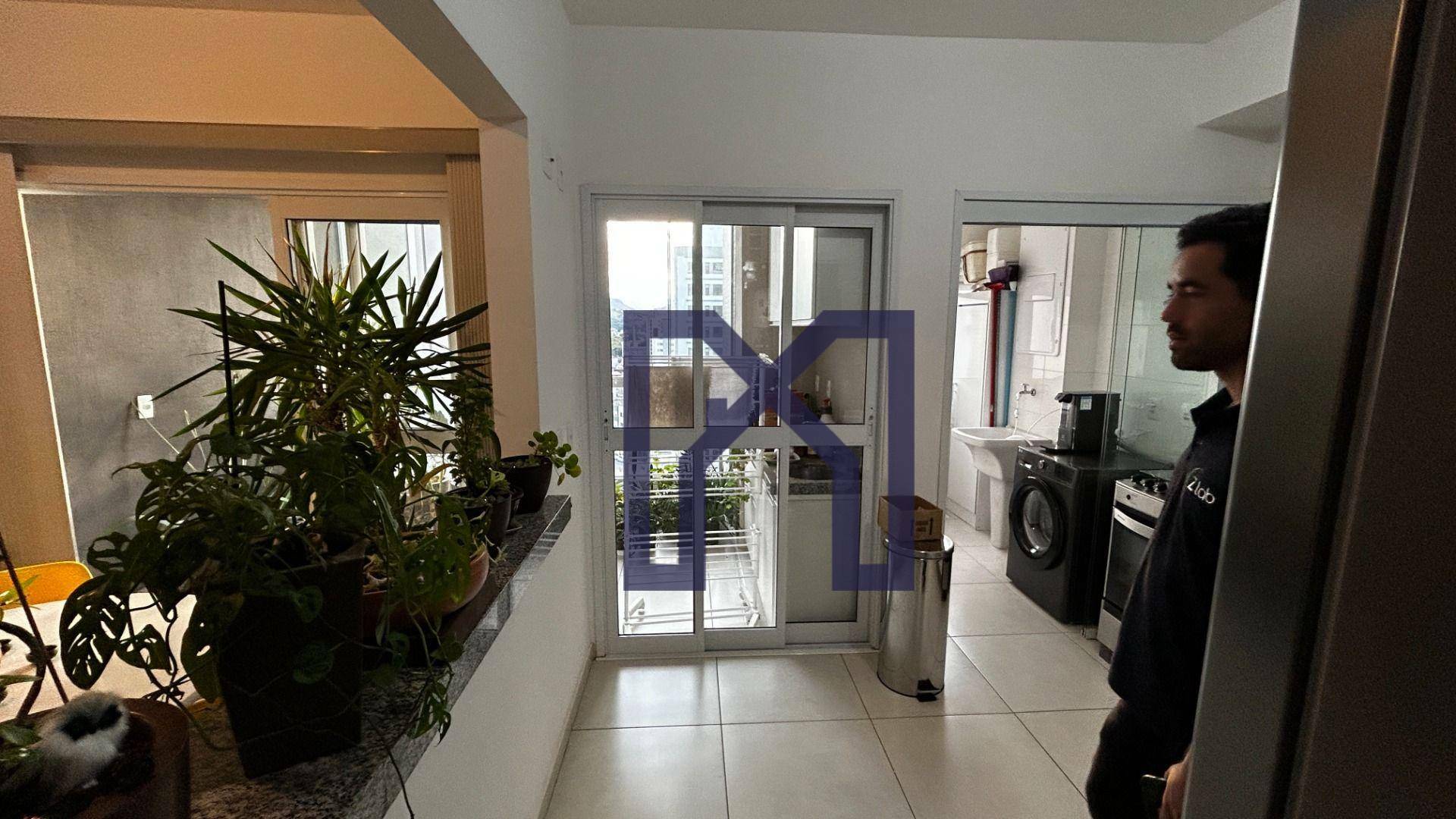 Apartamento à venda com 3 quartos, 96m² - Foto 6