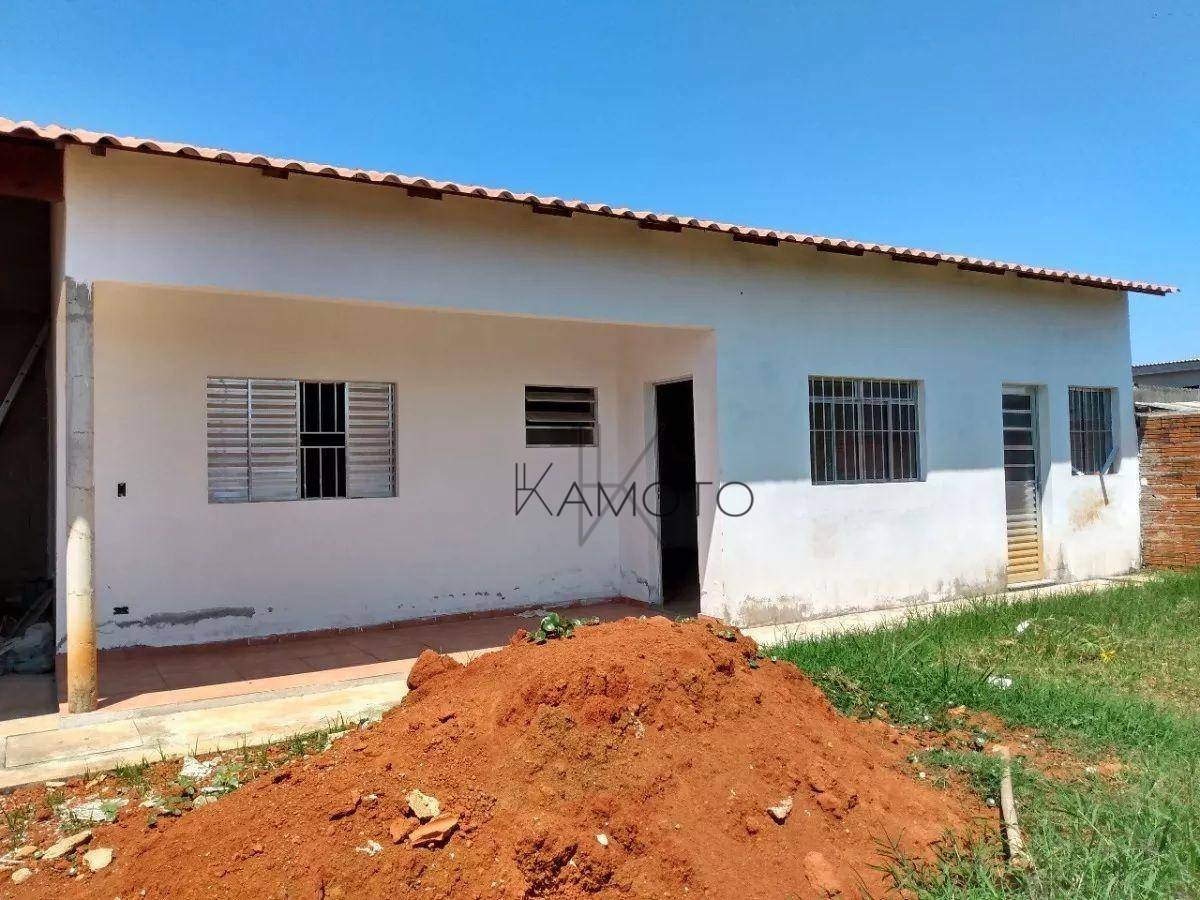 Casa à venda com 1 quarto, 76m² - Foto 2