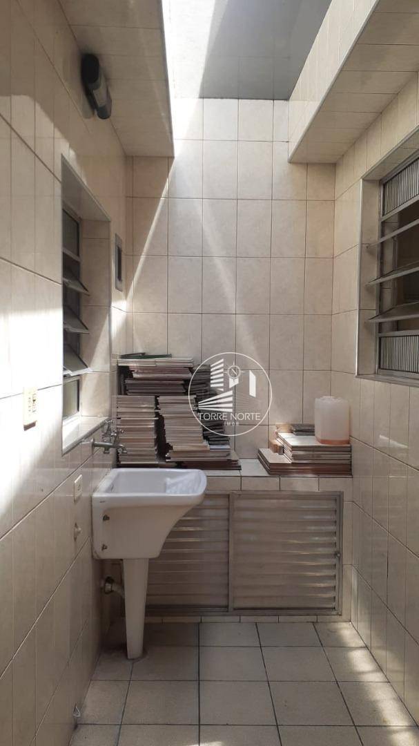 Sobrado à venda com 3 quartos, 130m² - Foto 18