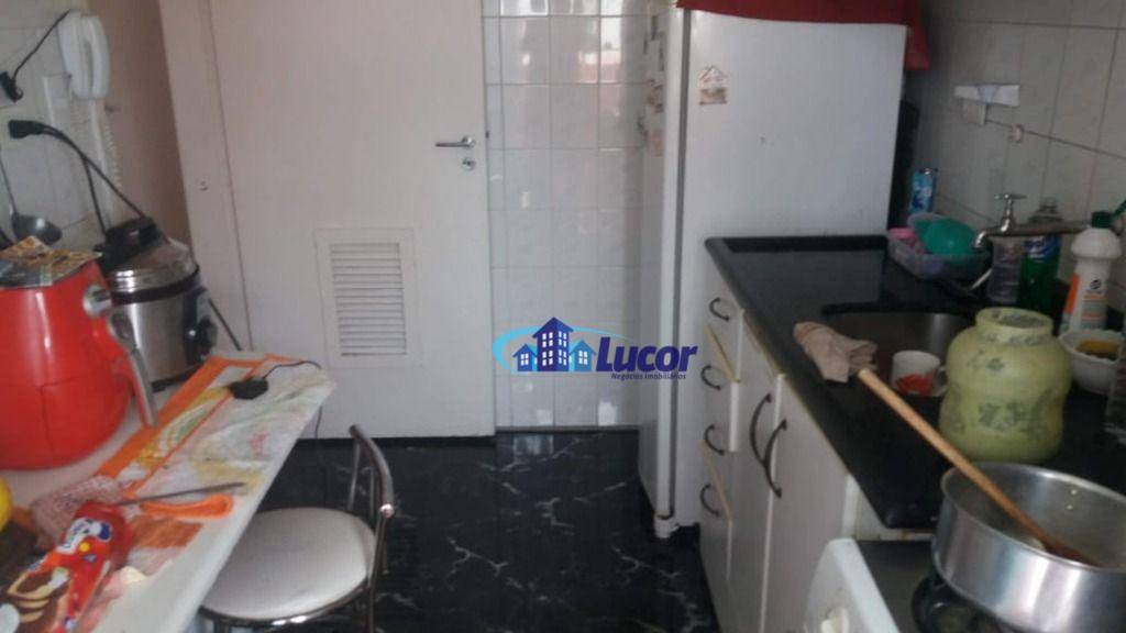 Apartamento à venda com 3 quartos, 72m² - Foto 11