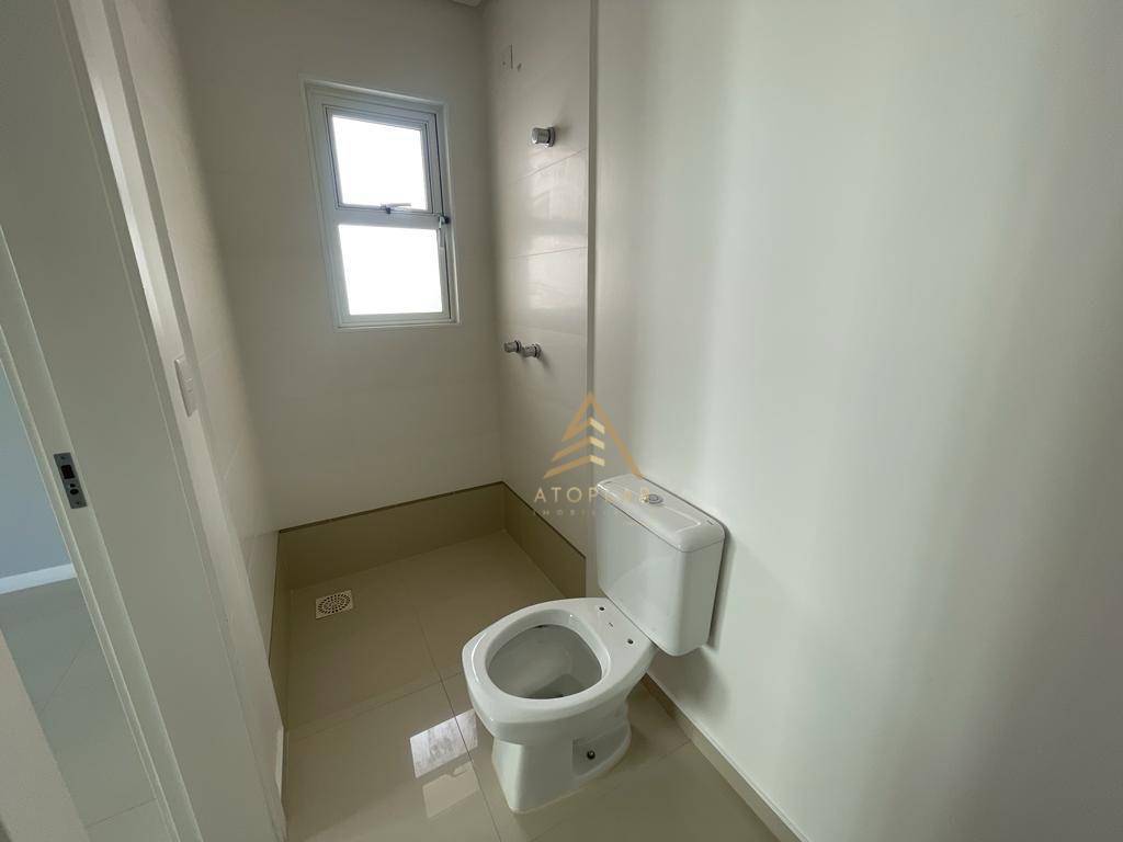 Apartamento à venda com 3 quartos, 159m² - Foto 14