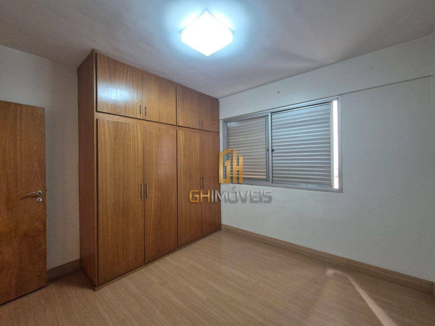 Apartamento à venda com 4 quartos, 252m² - Foto 9