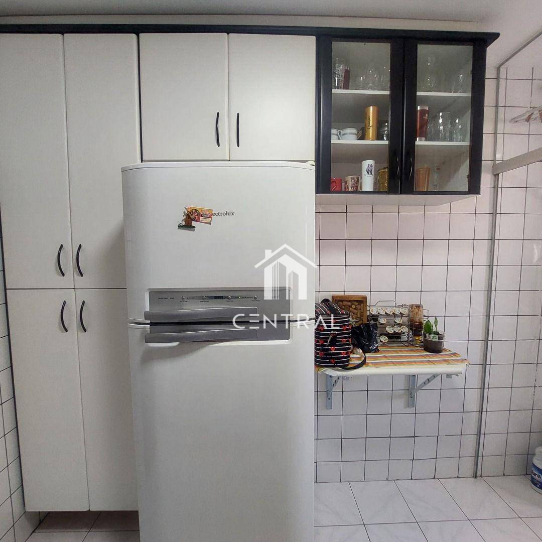 Apartamento para alugar com 2 quartos, 56m² - Foto 8