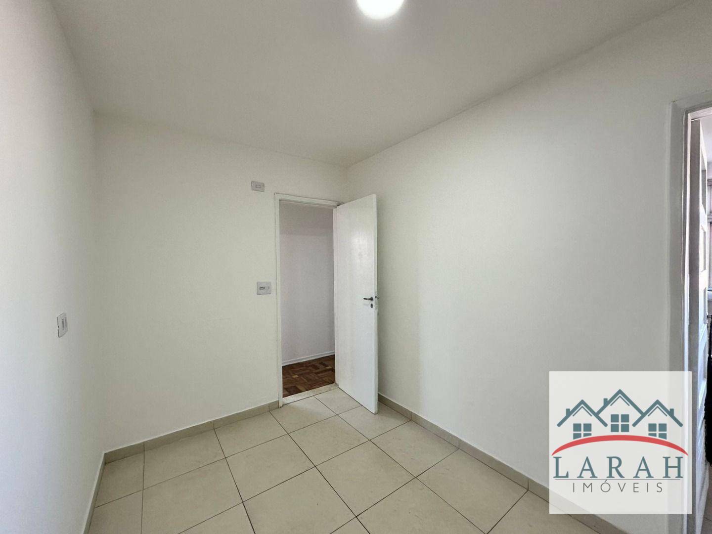 Apartamento para alugar com 3 quartos, 70m² - Foto 11