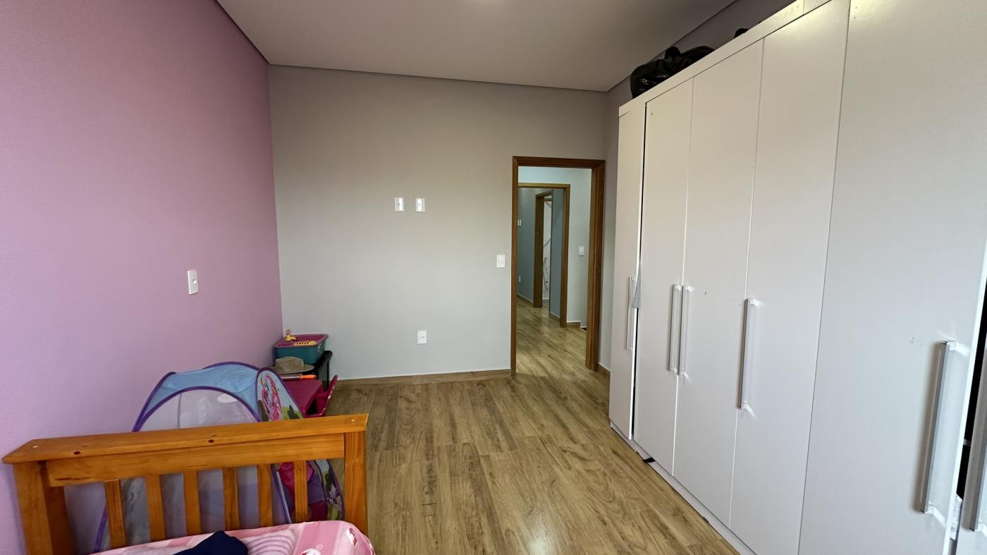 Casa à venda com 5 quartos, 160m² - Foto 25