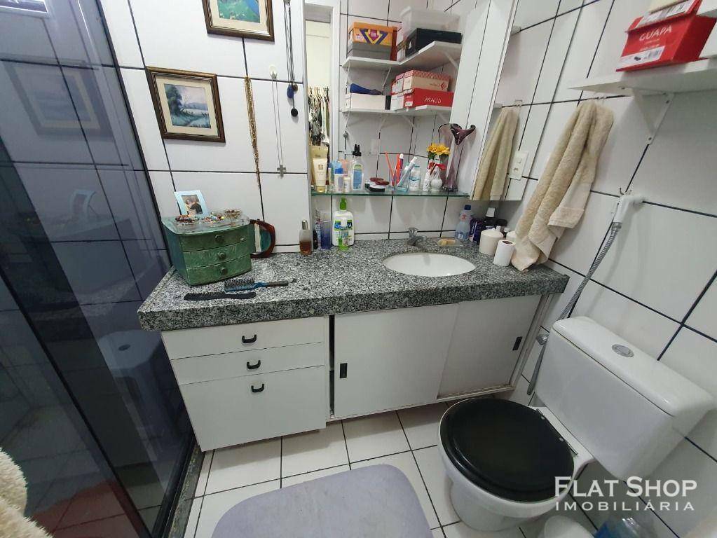 Apartamento à venda com 3 quartos, 124m² - Foto 12