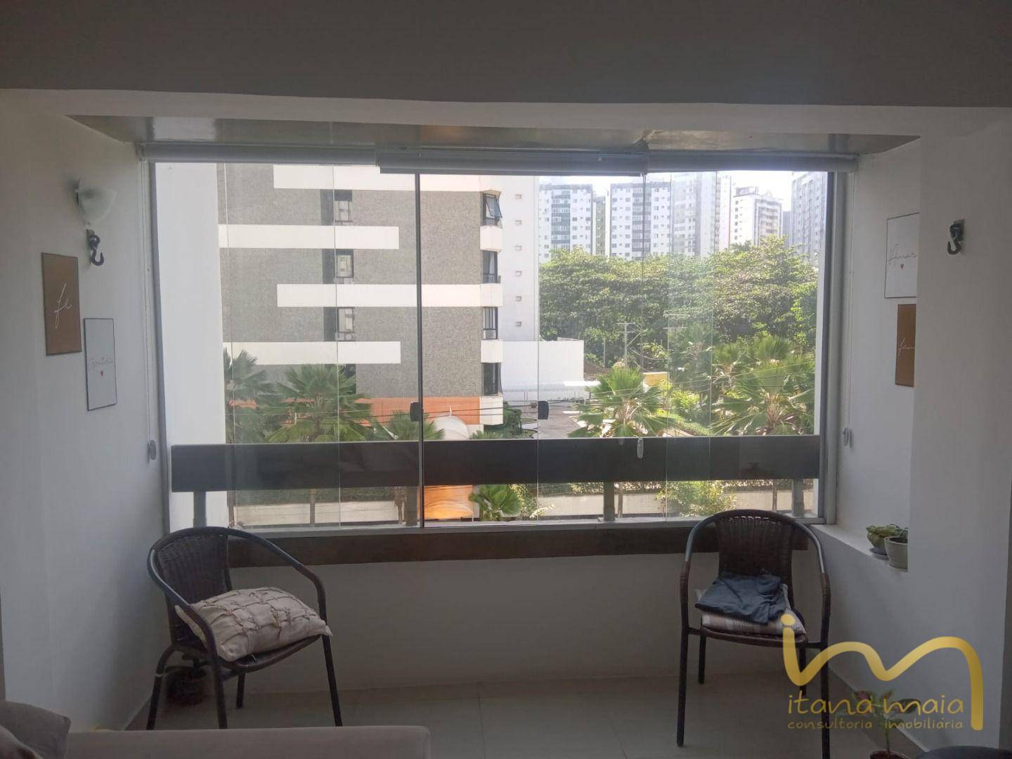 Apartamento à venda com 3 quartos, 109m² - Foto 2