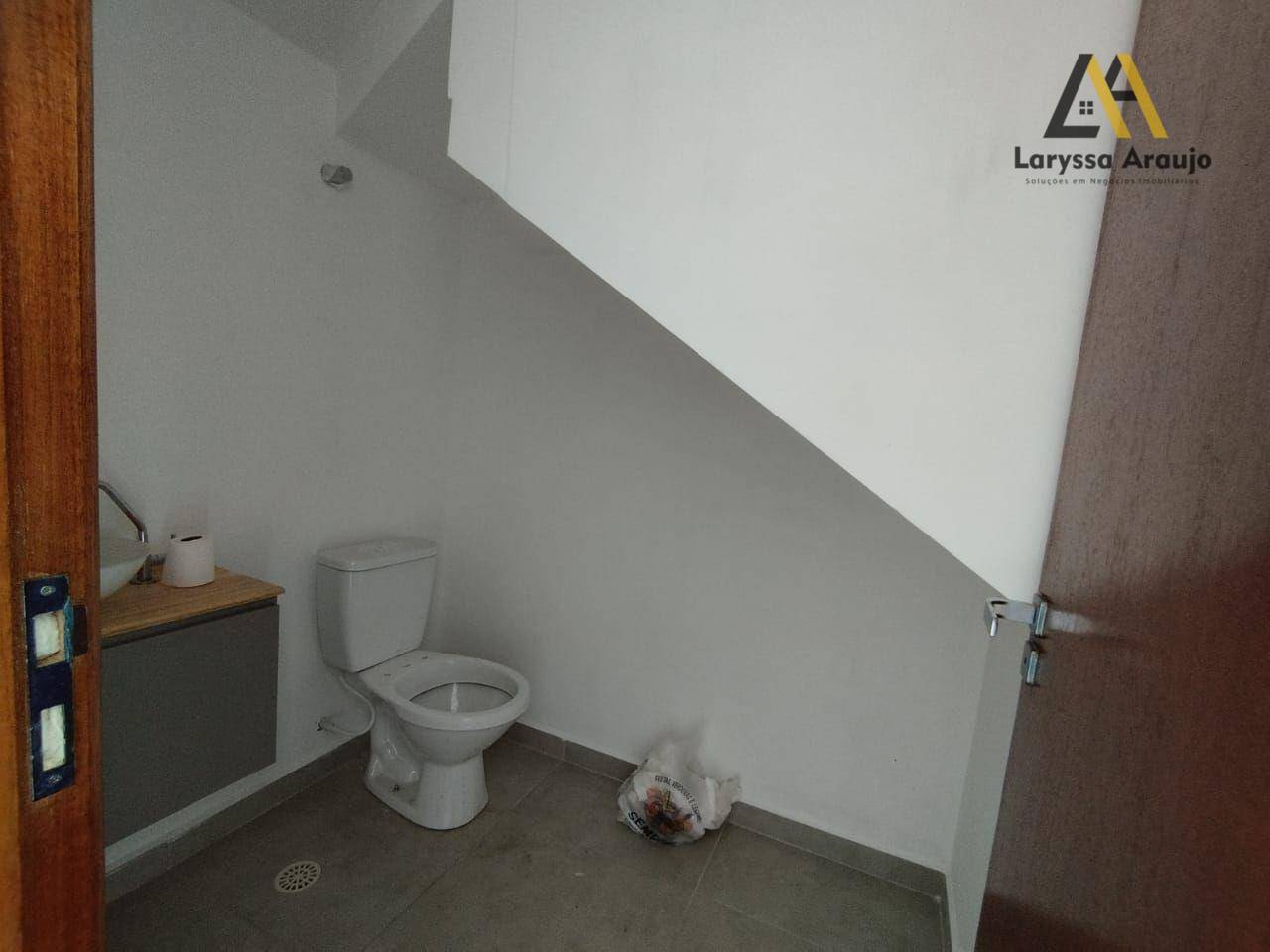 Casa à venda com 2 quartos, 80m² - Foto 12