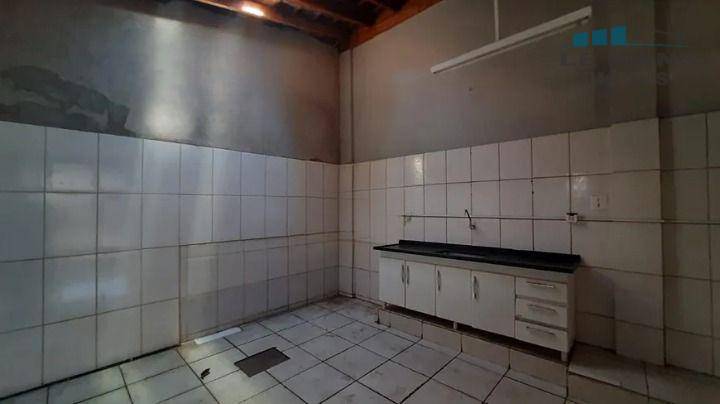 Casa à venda com 4 quartos, 196m² - Foto 9