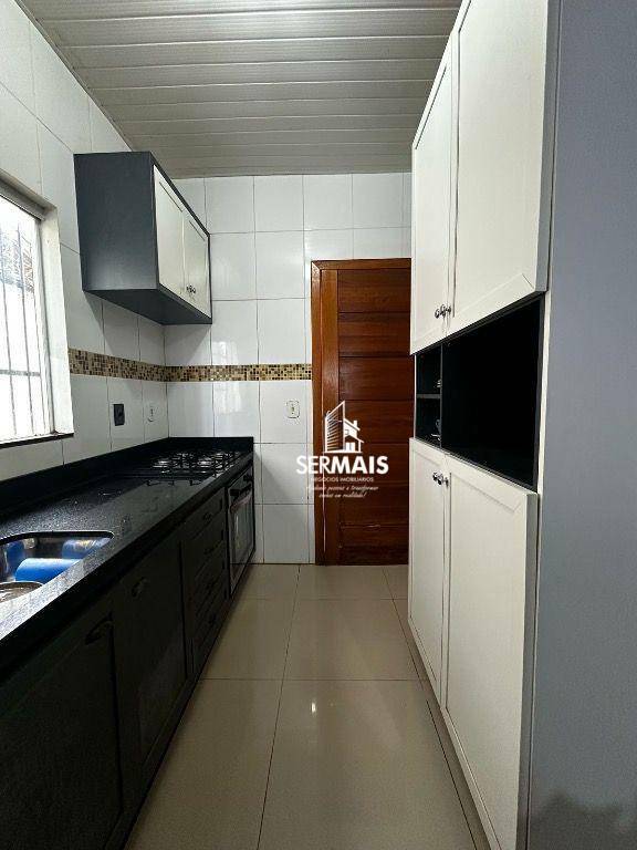 Casa à venda com 2 quartos, 48m² - Foto 5