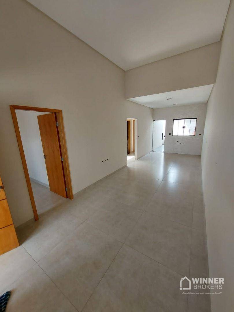 Casa à venda com 3 quartos, 100m² - Foto 8