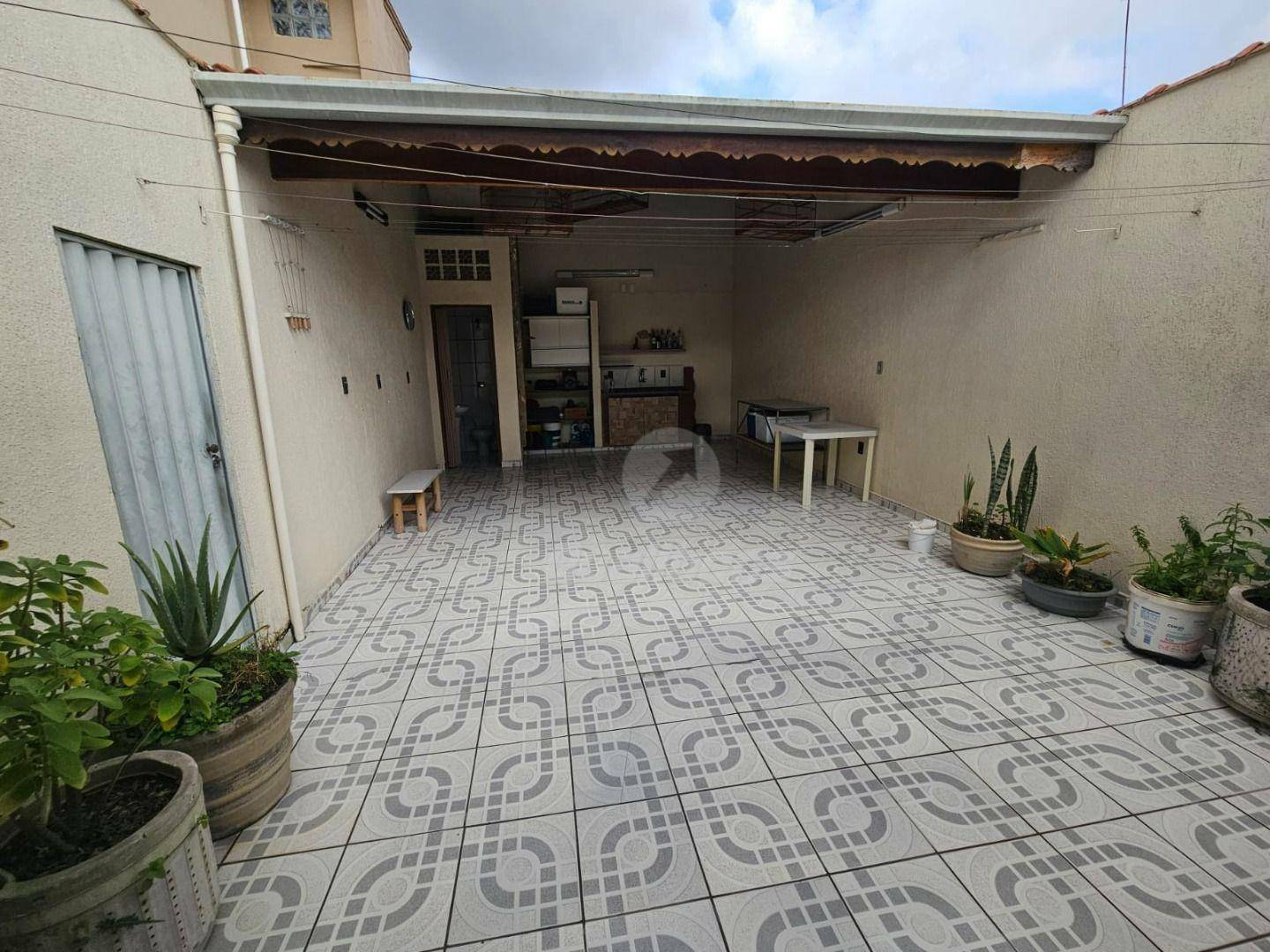 Sobrado à venda com 3 quartos, 326m² - Foto 18