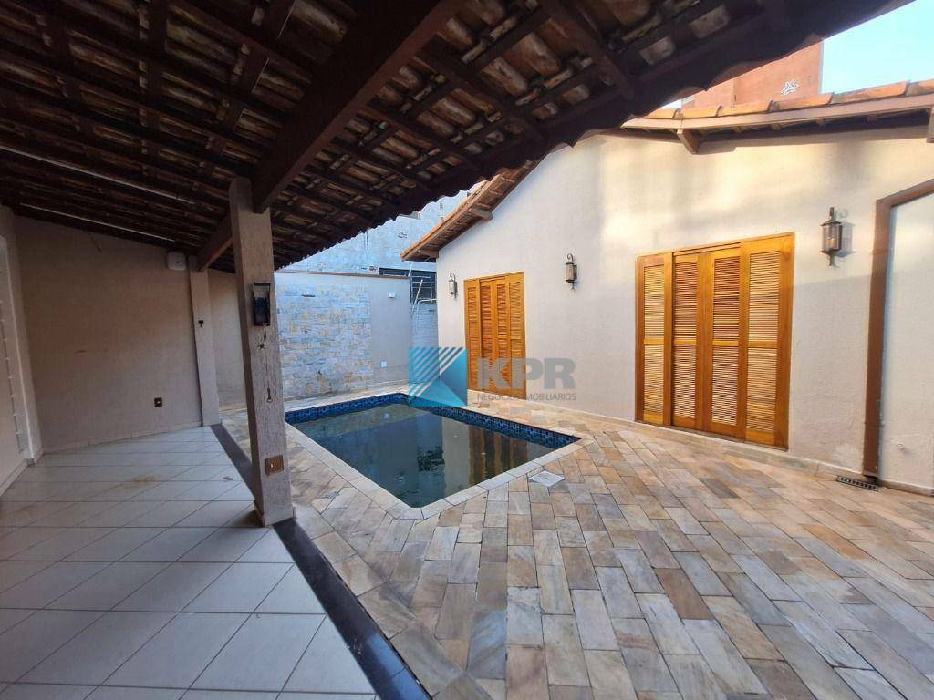 Casa à venda e aluguel com 3 quartos, 150m² - Foto 26