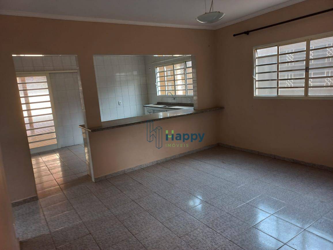 Casa à venda com 2 quartos, 208m² - Foto 4