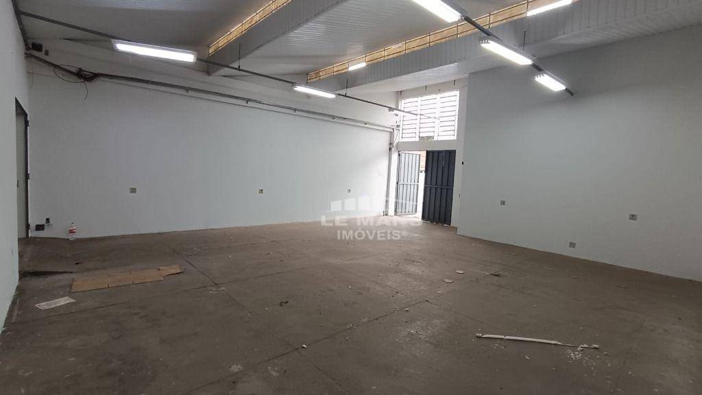 Depósito-Galpão-Armazém para alugar, 400m² - Foto 2