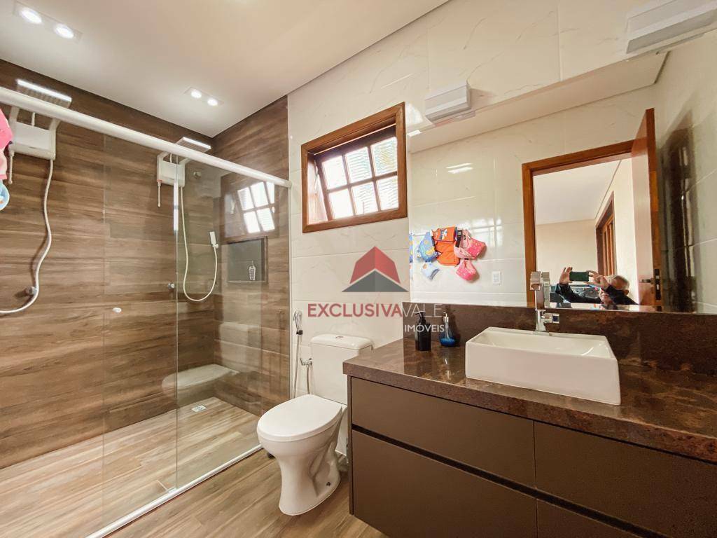 Casa de Condomínio à venda com 5 quartos, 600m² - Foto 12