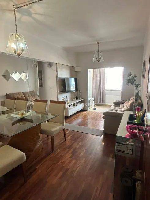 Apartamento à venda com 2 quartos, 76m² - Foto 1