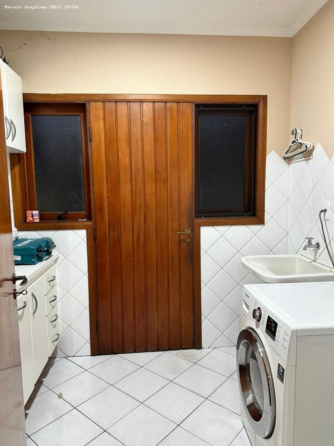 Sobrado à venda com 4 quartos, 250m² - Foto 20