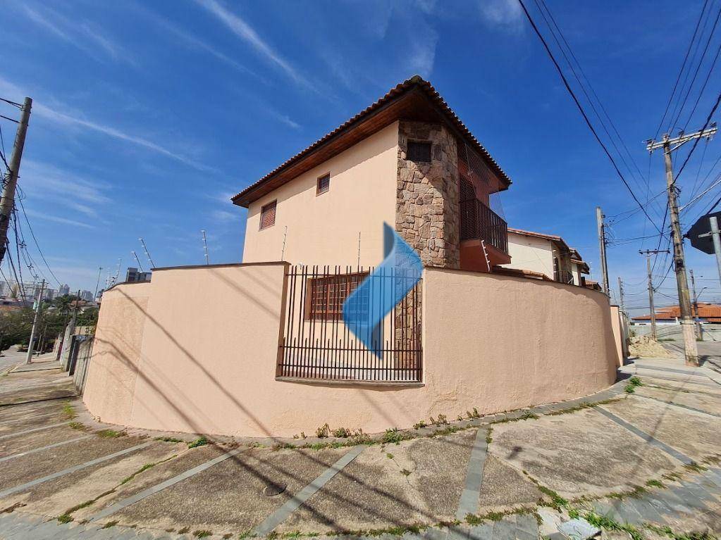 Casa para alugar com 3 quartos, 107m² - Foto 31