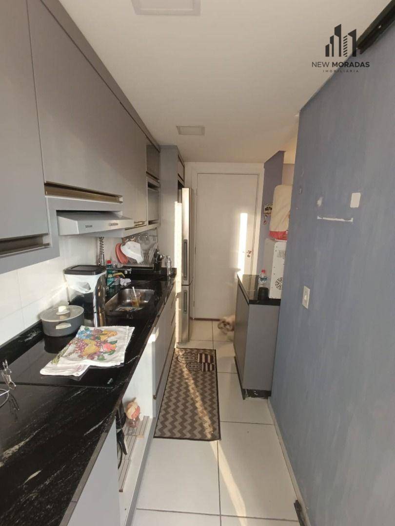 Apartamento à venda com 2 quartos, 45m² - Foto 2