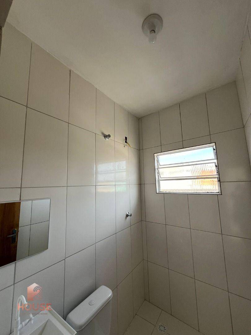 Apartamento para alugar com 2 quartos, 64m² - Foto 6