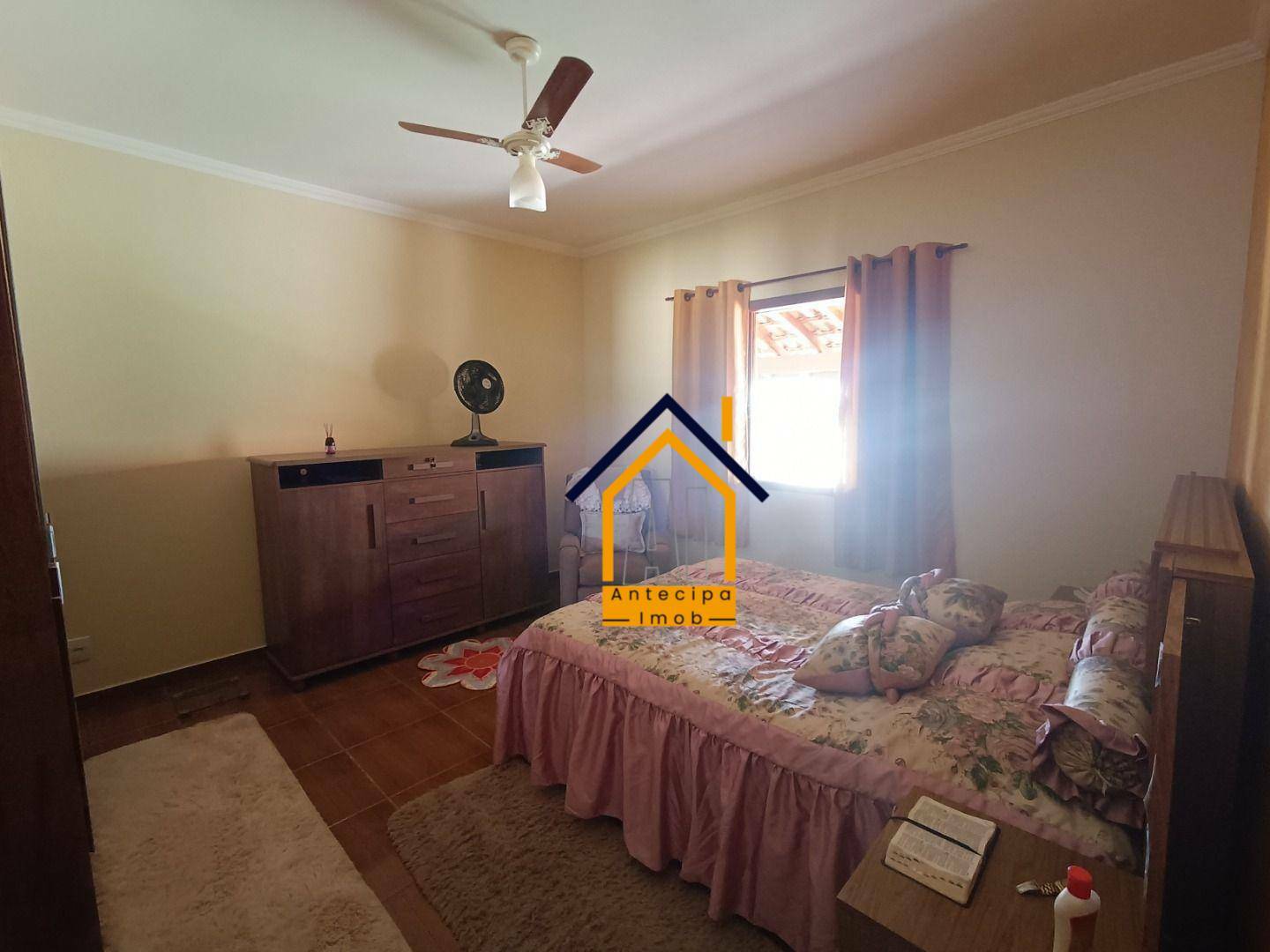 Chácara à venda com 3 quartos, 300m² - Foto 11