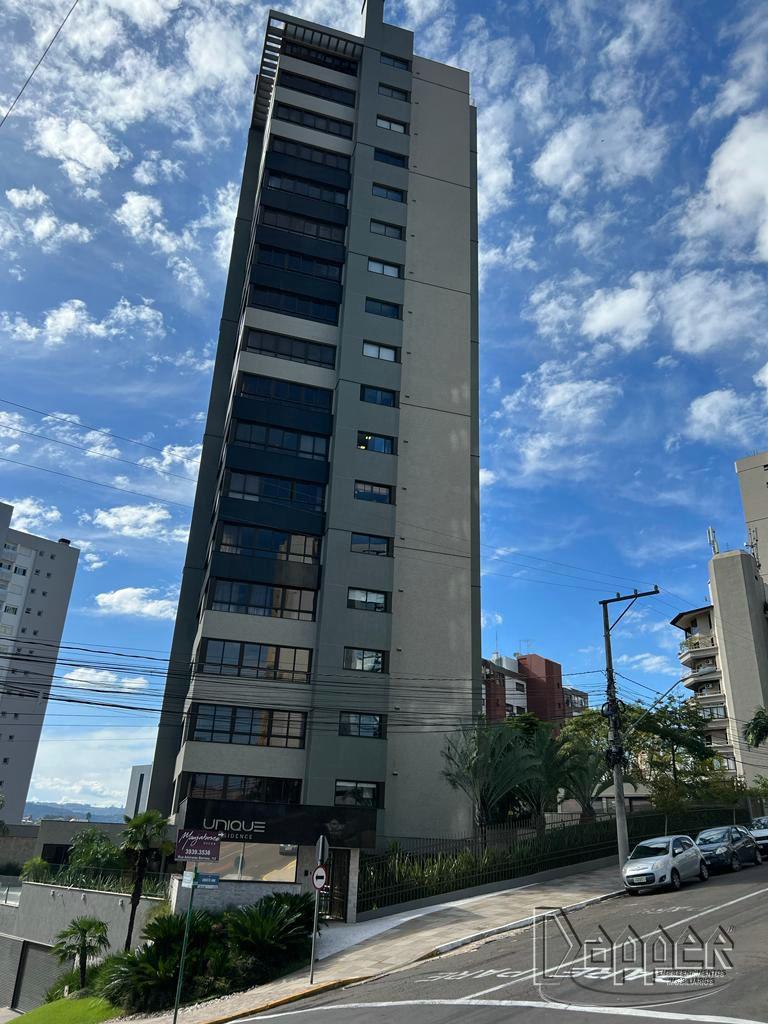 Apartamento à venda com 3 quartos, 204m² - Foto 1