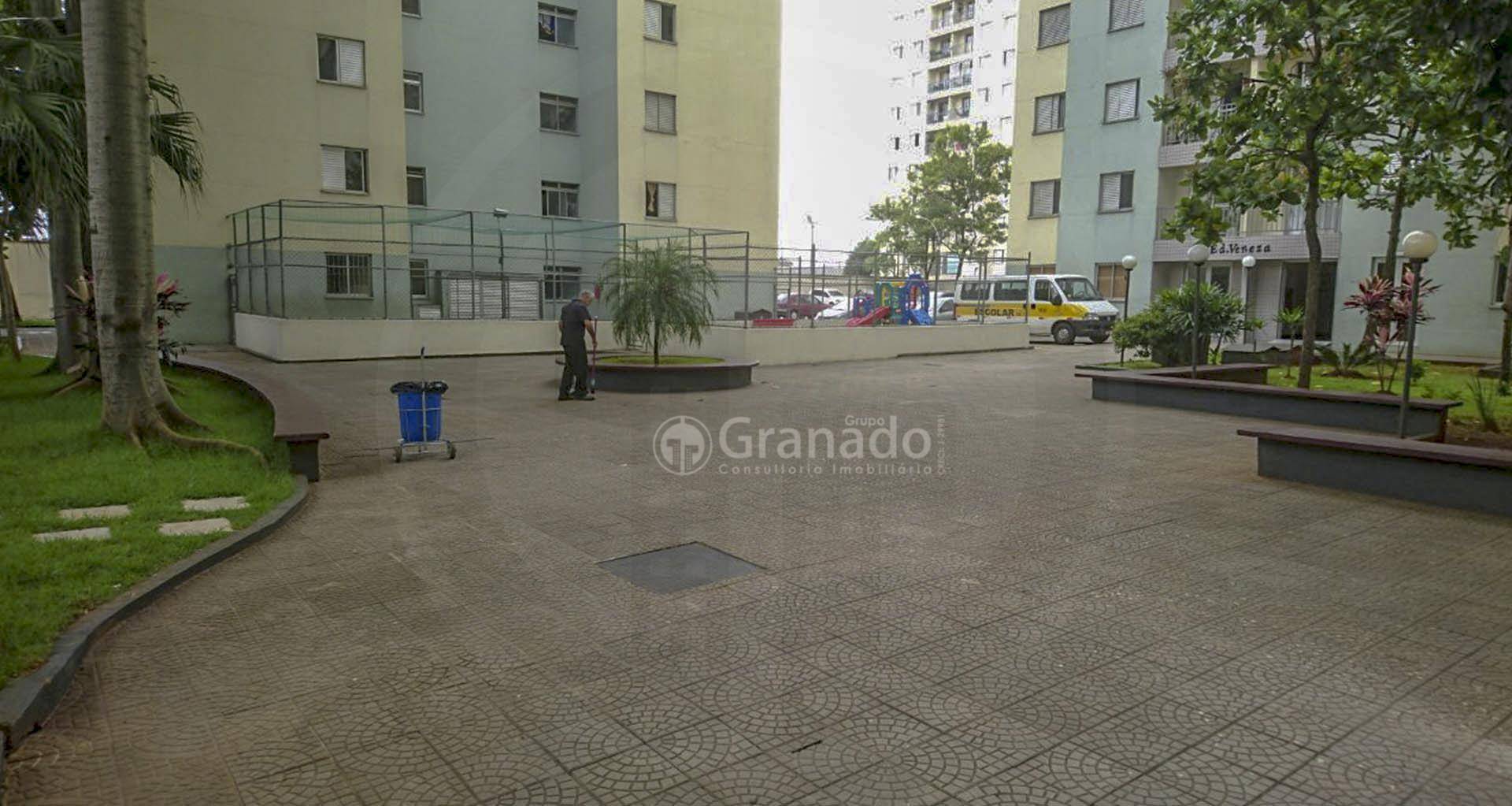 Apartamento à venda com 2 quartos, 63m² - Foto 13