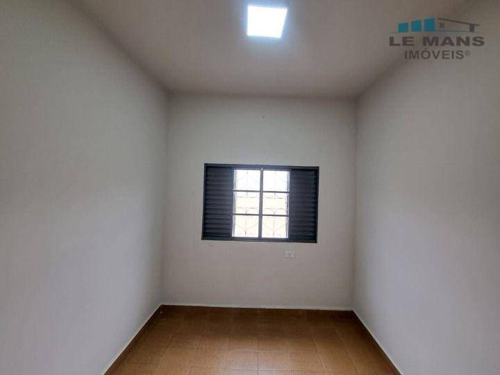 Casa para alugar com 2 quartos, 168m² - Foto 15