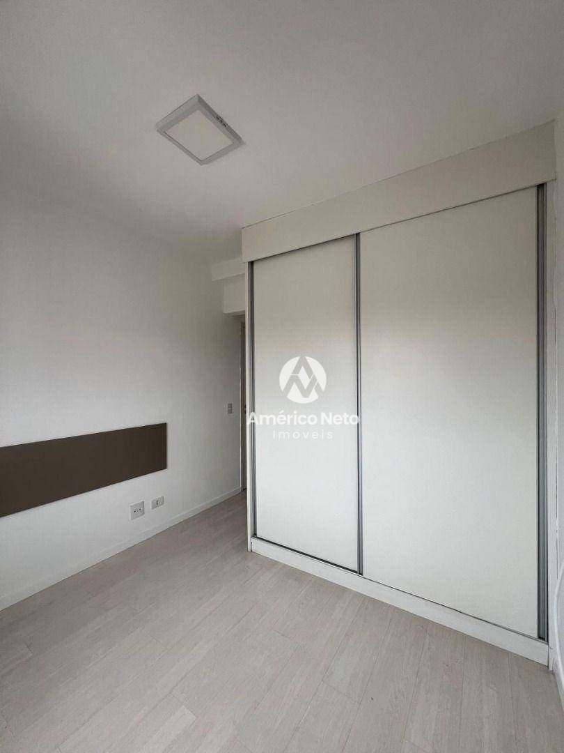 Apartamento para alugar com 2 quartos, 74m² - Foto 9