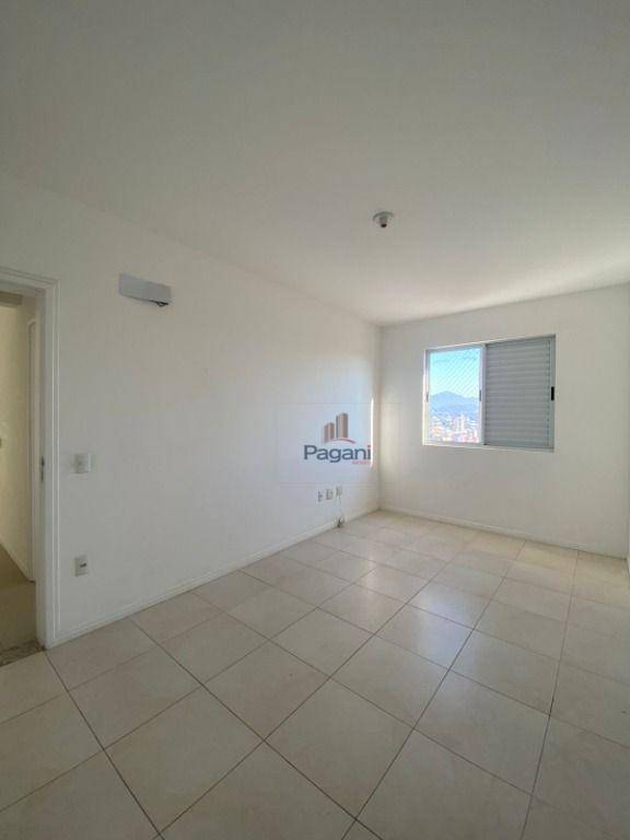 Apartamento à venda com 2 quartos, 83m² - Foto 18