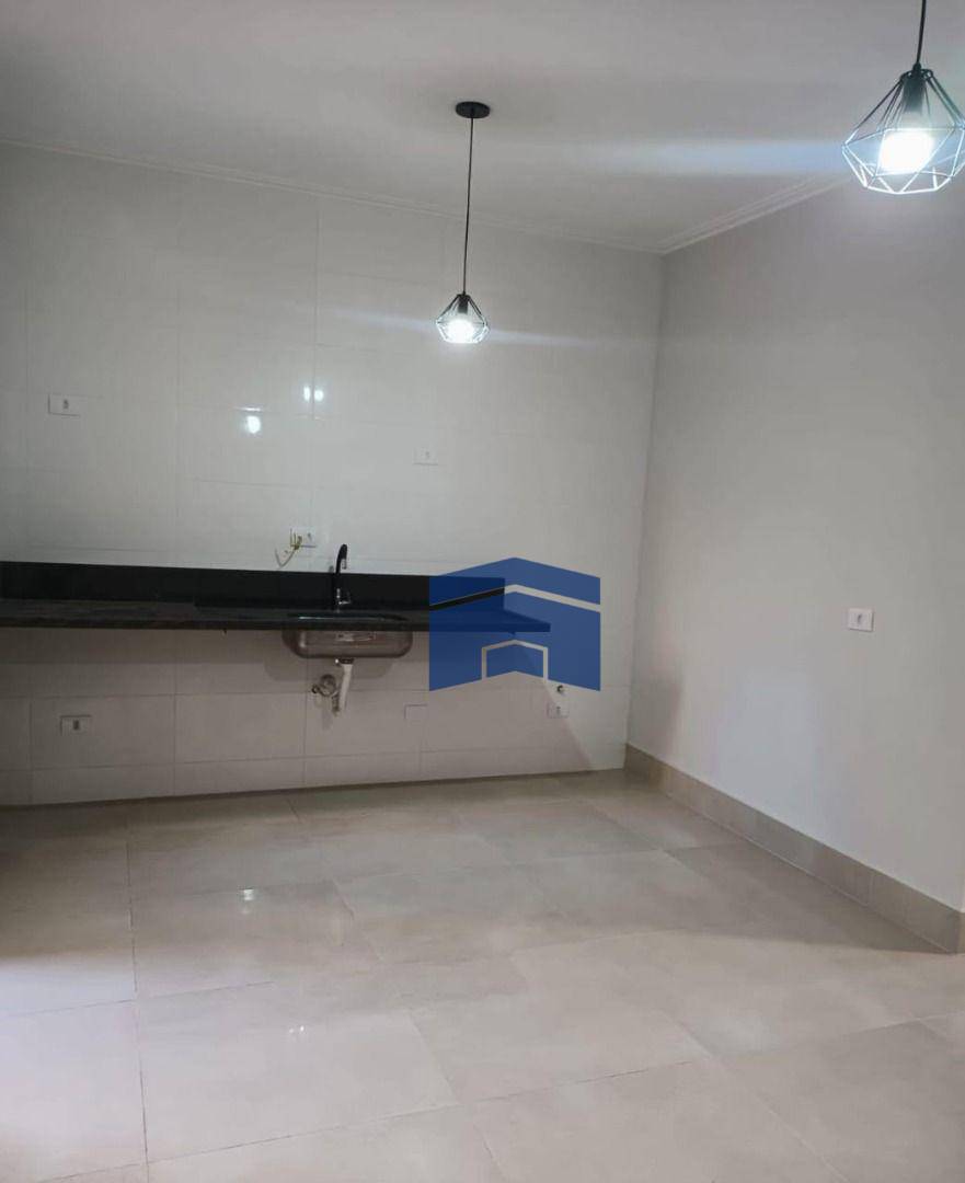 Casa à venda com 2 quartos, 68m² - Foto 6