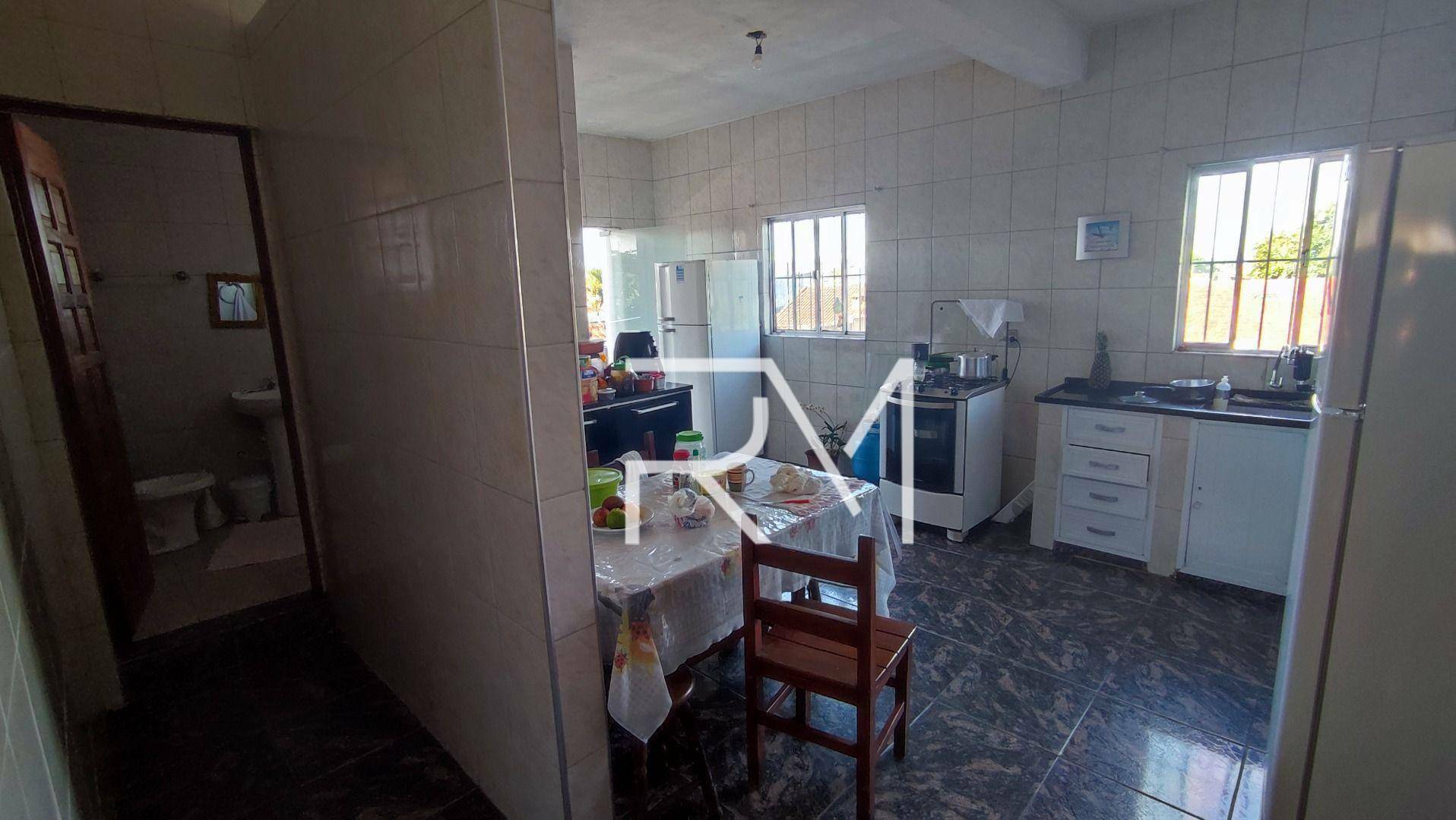 Casa à venda com 6 quartos, 261m² - Foto 19