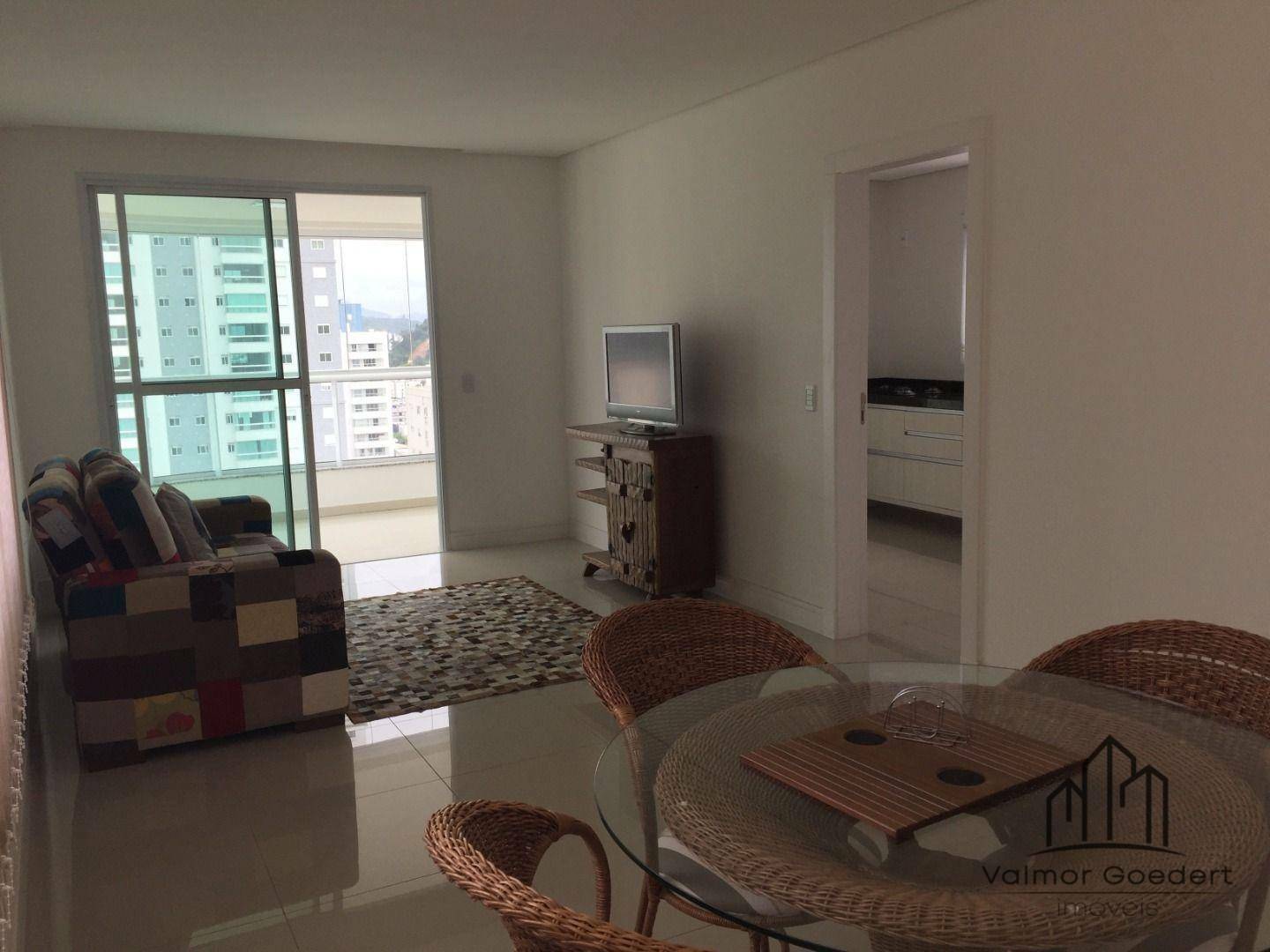 Apartamento à venda com 3 quartos, 115m² - Foto 1