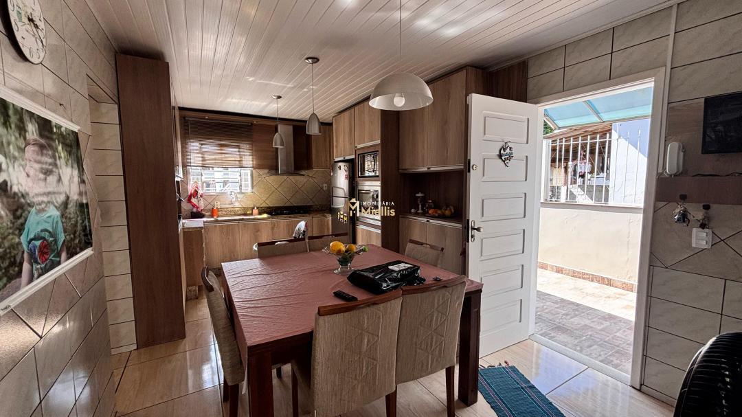 Casa à venda com 3 quartos, 168m² - Foto 18
