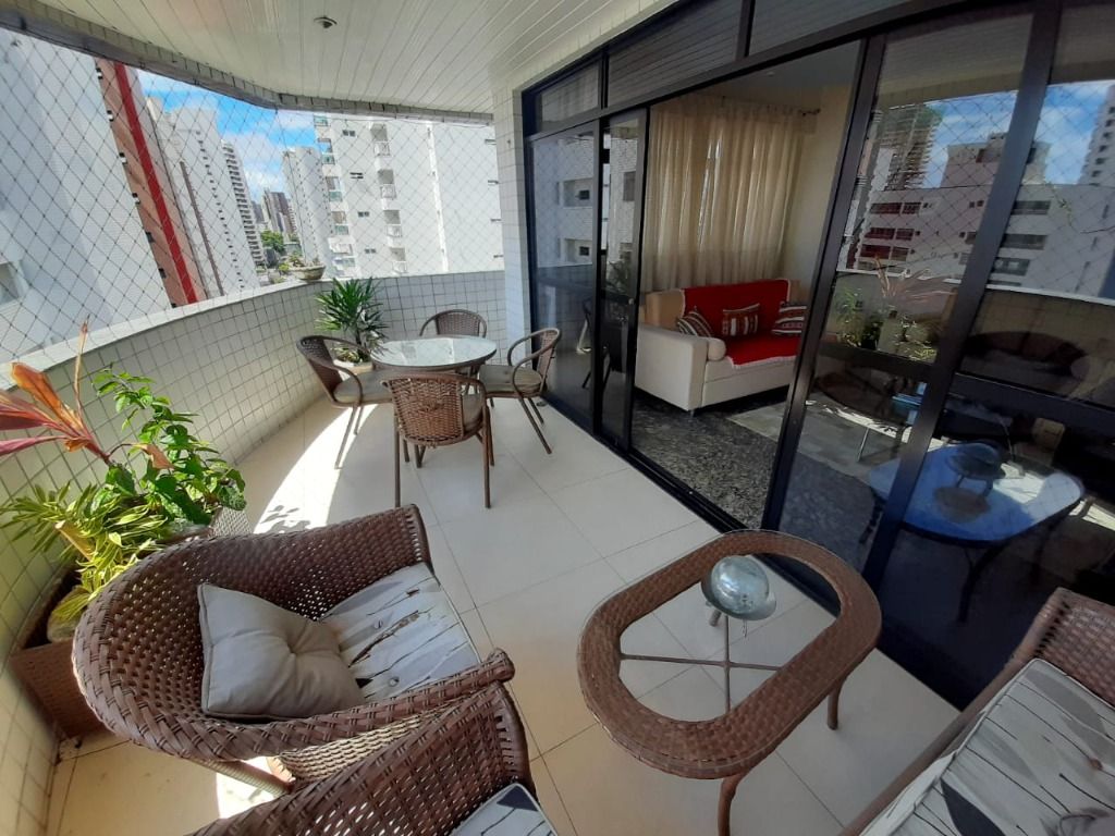 Apartamento à venda com 3 quartos, 240m² - Foto 13