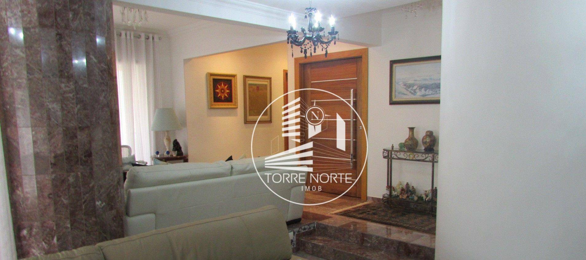 Apartamento à venda com 3 quartos, 187m² - Foto 4