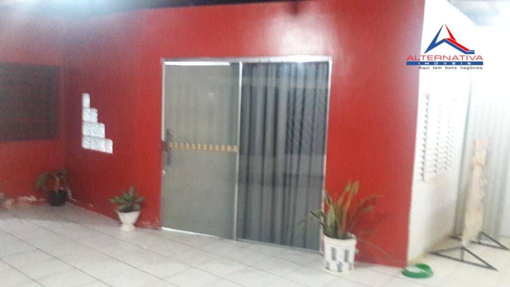 Casa à venda com 2 quartos, 180m² - Foto 1