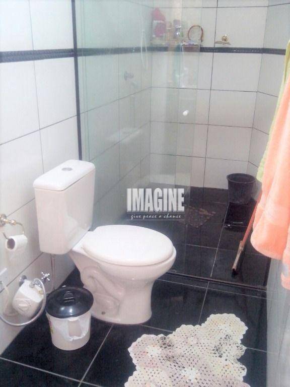 Sobrado à venda com 3 quartos, 180m² - Foto 13