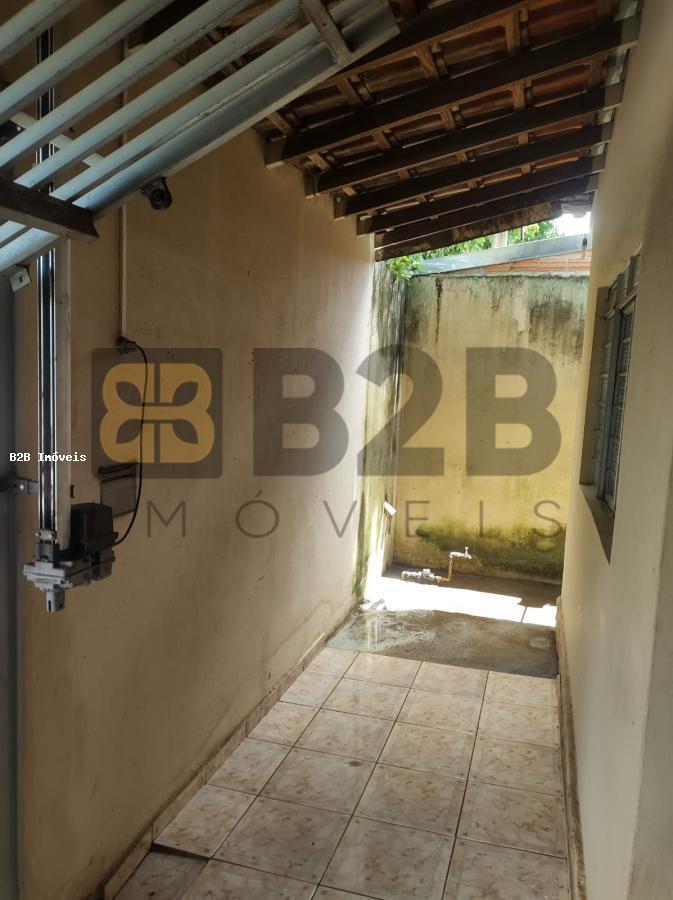 Casa à venda com 3 quartos, 109m² - Foto 3