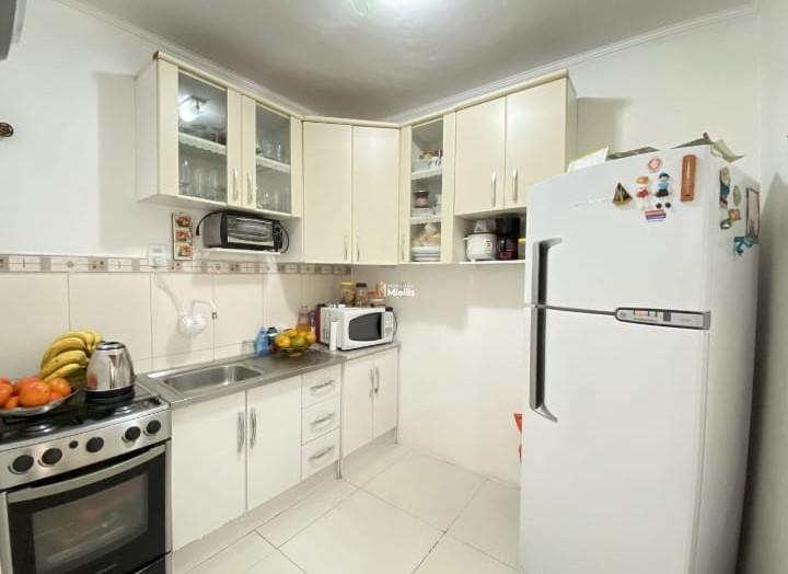 Apartamento à venda com 2 quartos, 48m² - Foto 3