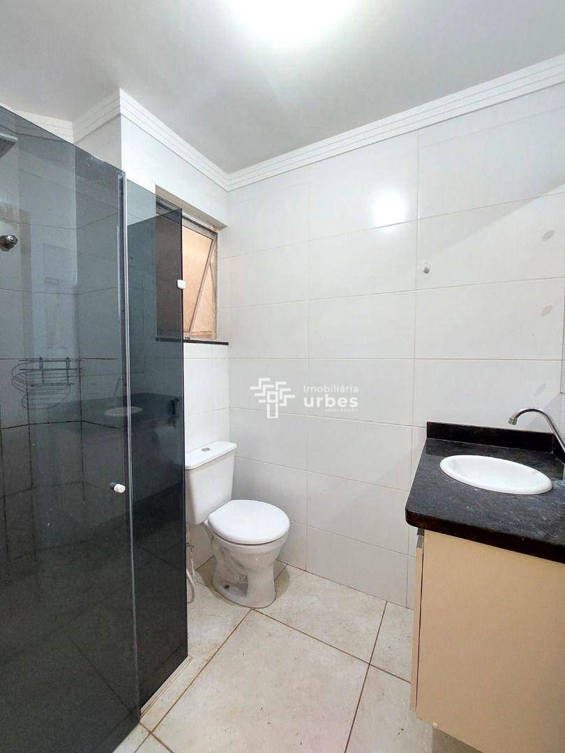 Apartamento para alugar com 2 quartos, 93m² - Foto 8