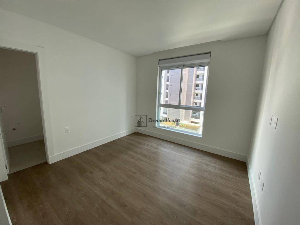 Apartamento à venda com 3 quartos, 129m² - Foto 17