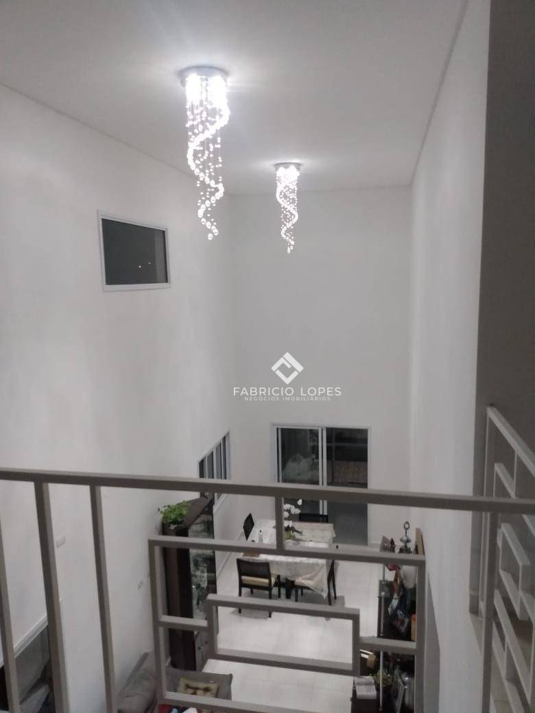 Casa à venda com 3 quartos, 211m² - Foto 11