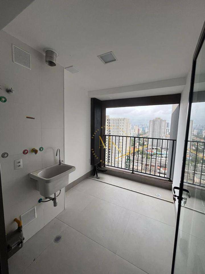 Apartamento à venda com 3 quartos, 125m² - Foto 7