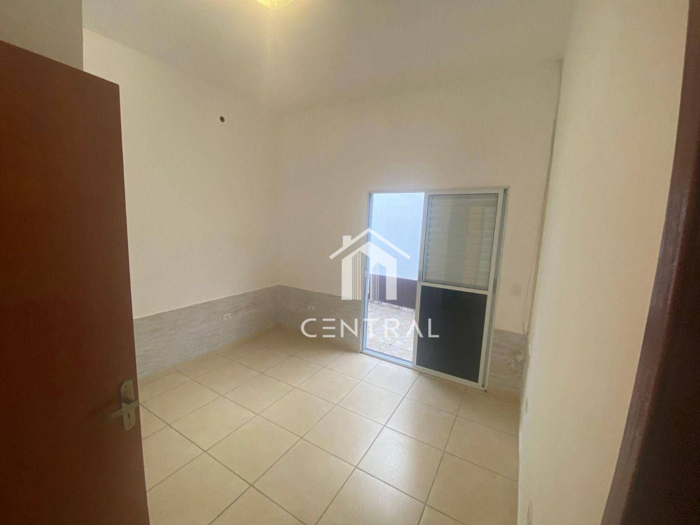 Casa de Condomínio para alugar com 3 quartos, 180m² - Foto 25