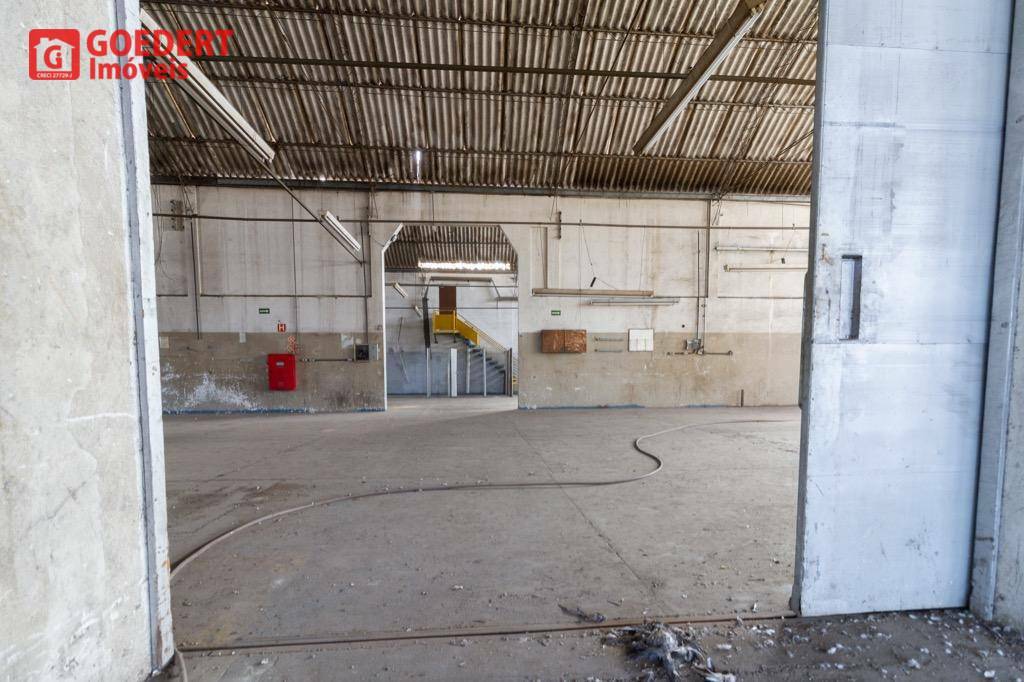 Depósito-Galpão-Armazém à venda e aluguel, 2269m² - Foto 22