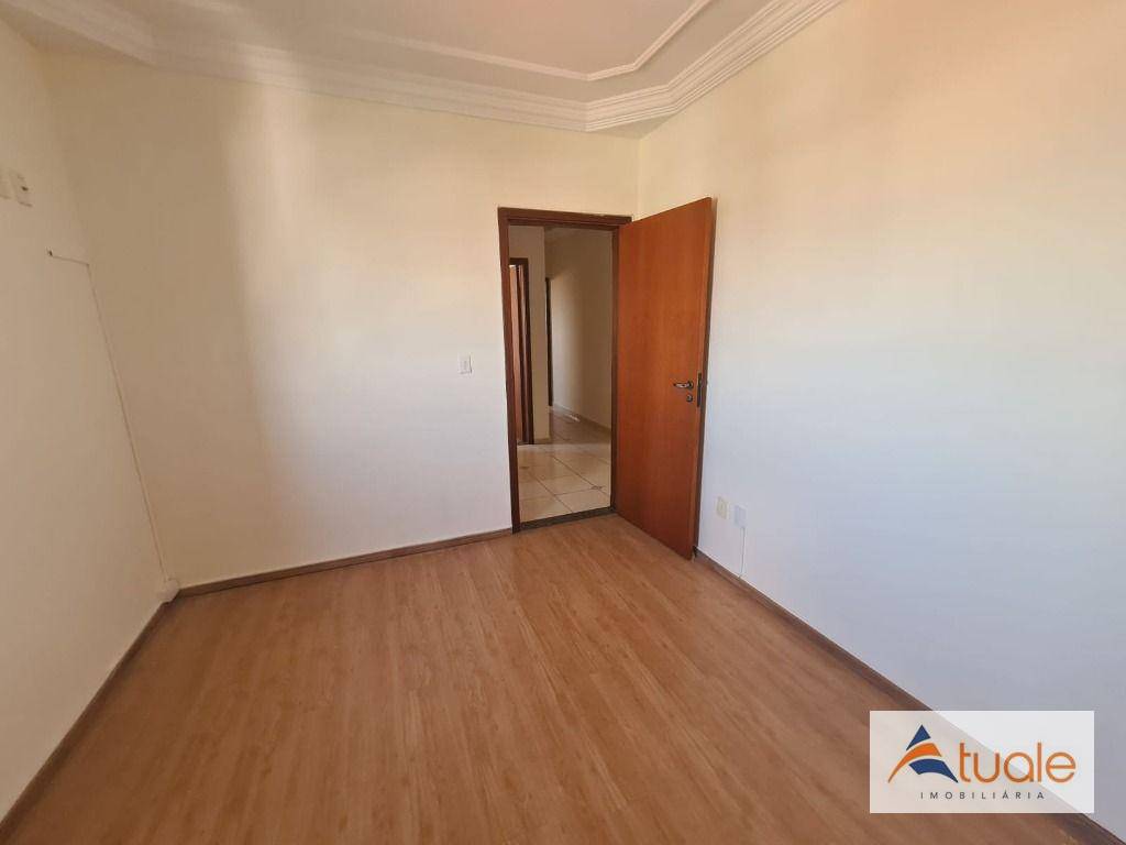 Apartamento à venda com 3 quartos, 117m² - Foto 13